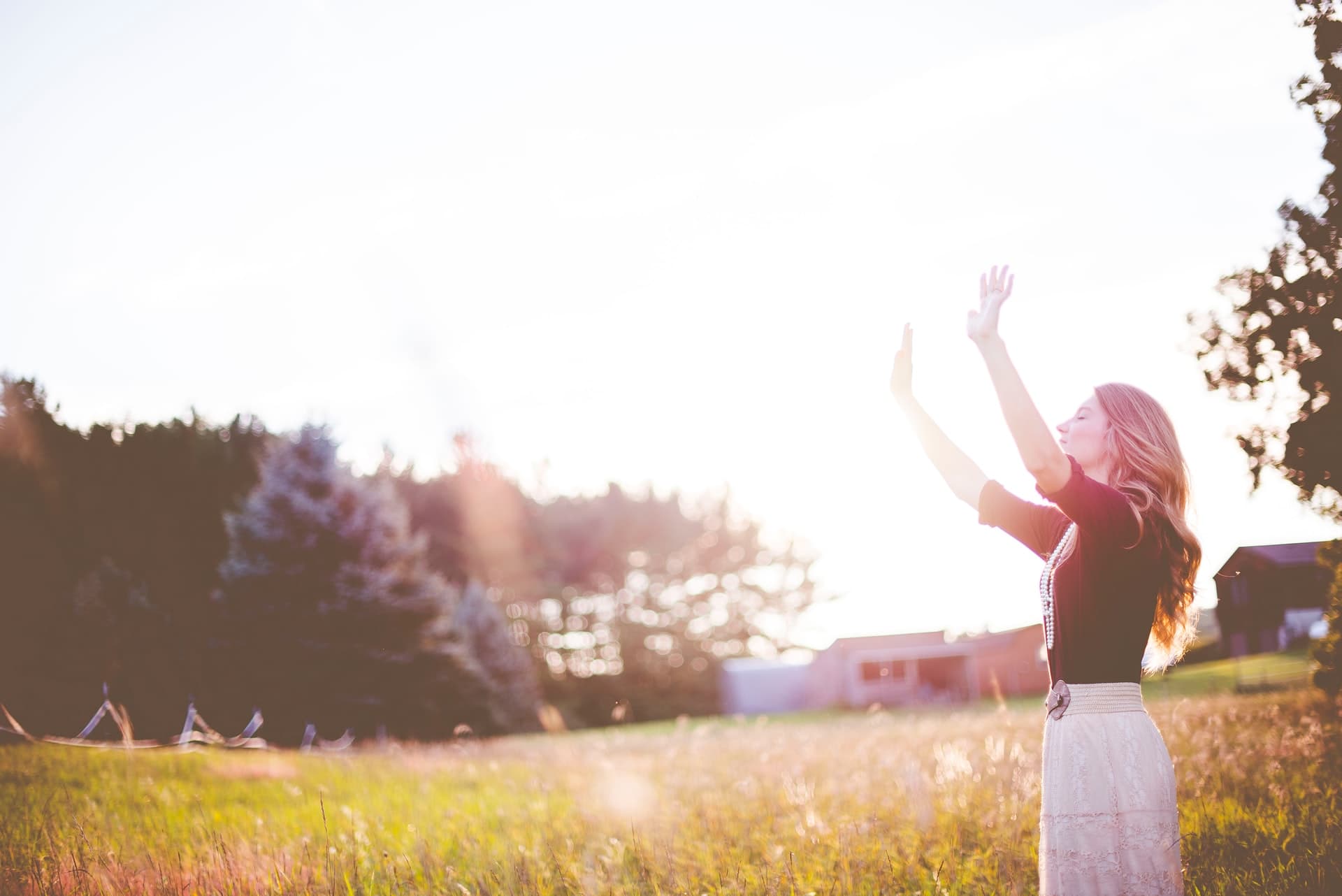 A woman praising the Lord